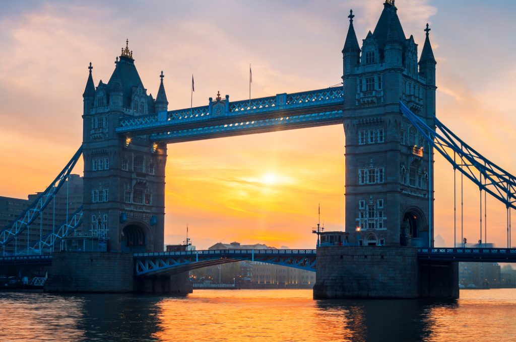 tower-bridge-sunrise-london